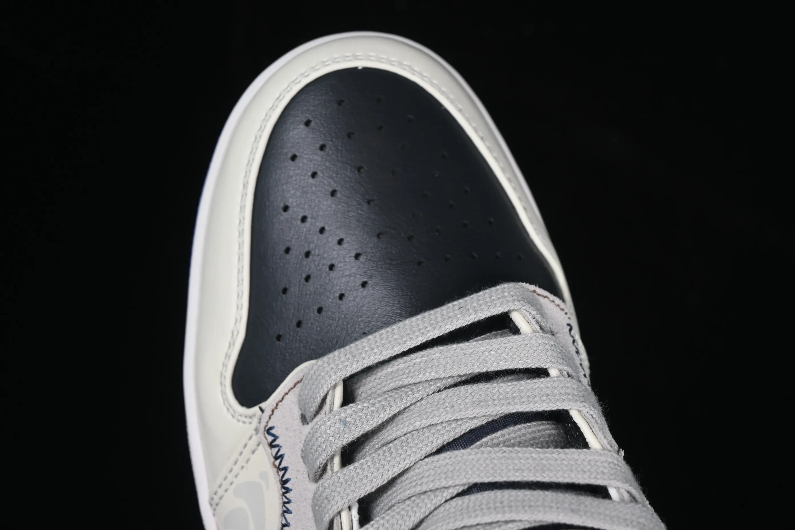 All categories Air Jordan Jordan series basketball shoes Air Jordan 1 Low Air Jordan 1 Low AJ1 Joe 1 Panda Prank Flying Skyline Burning Black Brown Blue Low-top Retro Basketball Shoes 553558-154